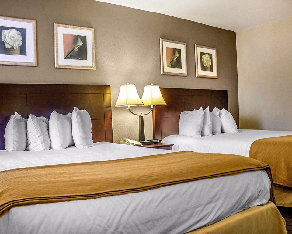 Quality Inn Waterbury Eksteriør billede