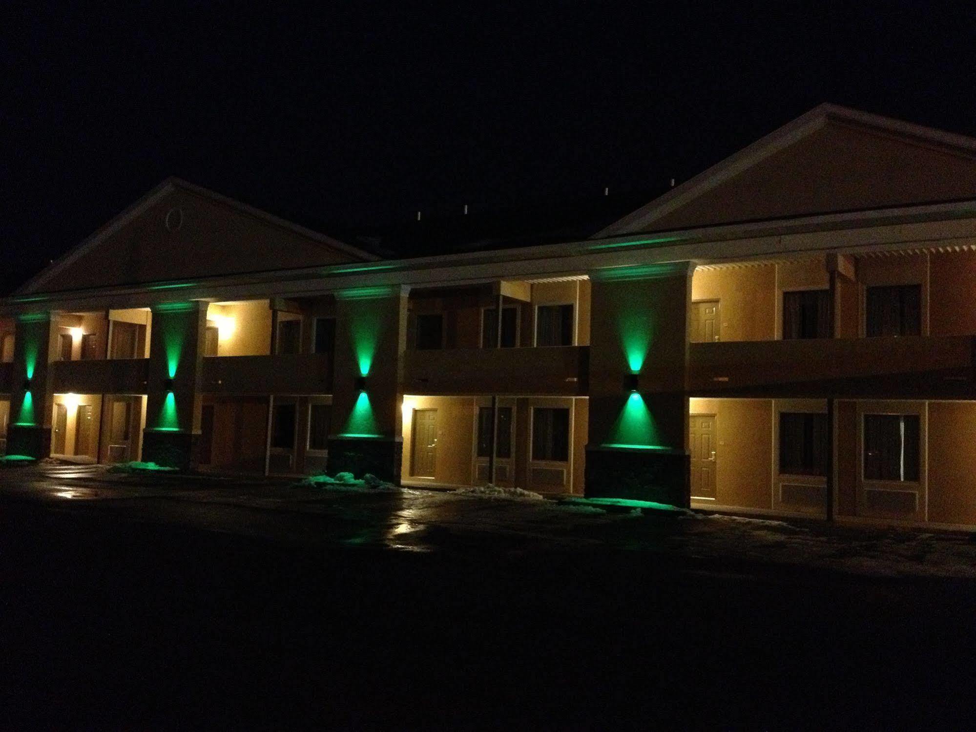 Quality Inn Waterbury Eksteriør billede